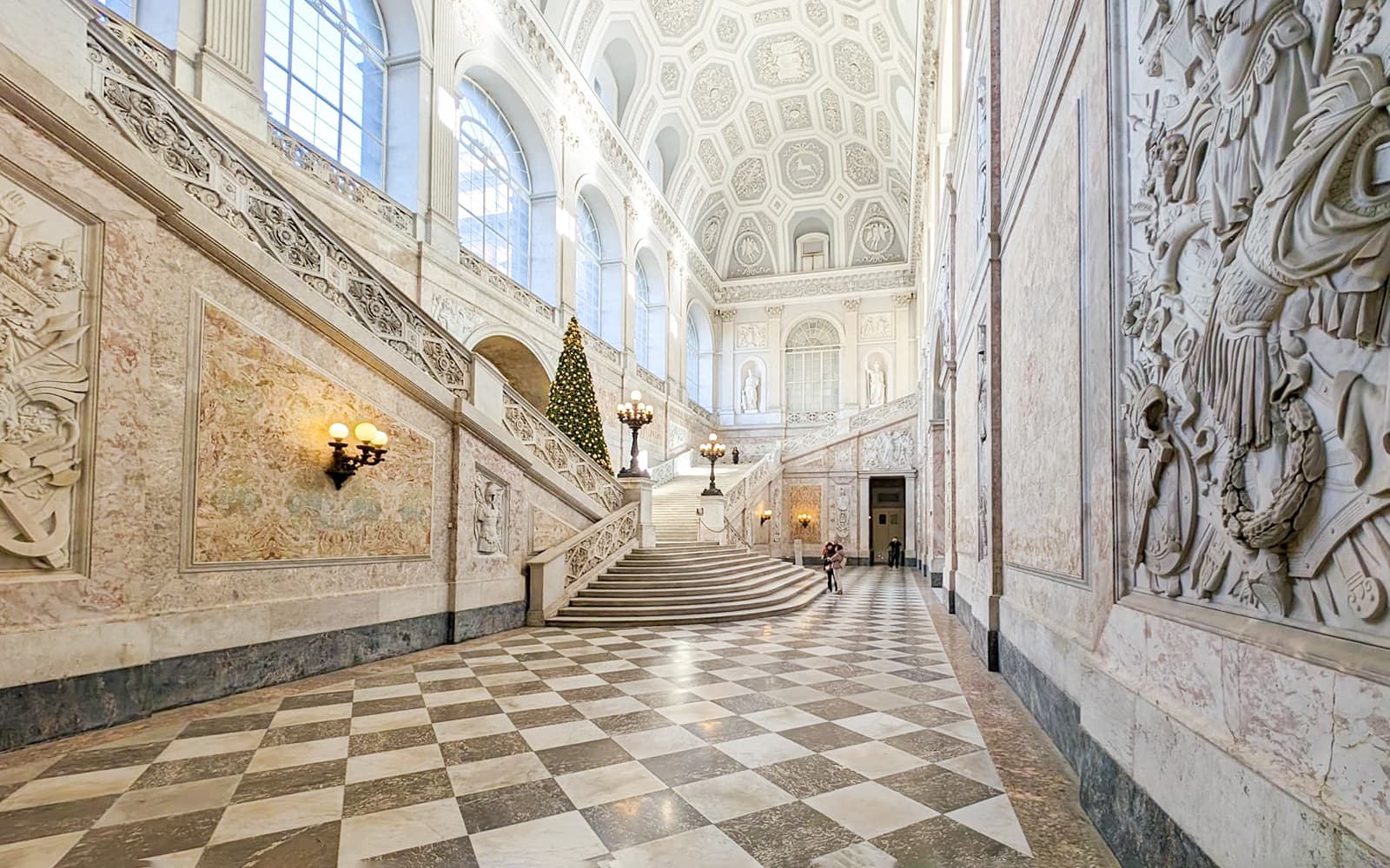 Royal Palace of Naples and Naples Downtown Small Group Guided Tour with Art Historian tickets in Naples - Features | TickYourList