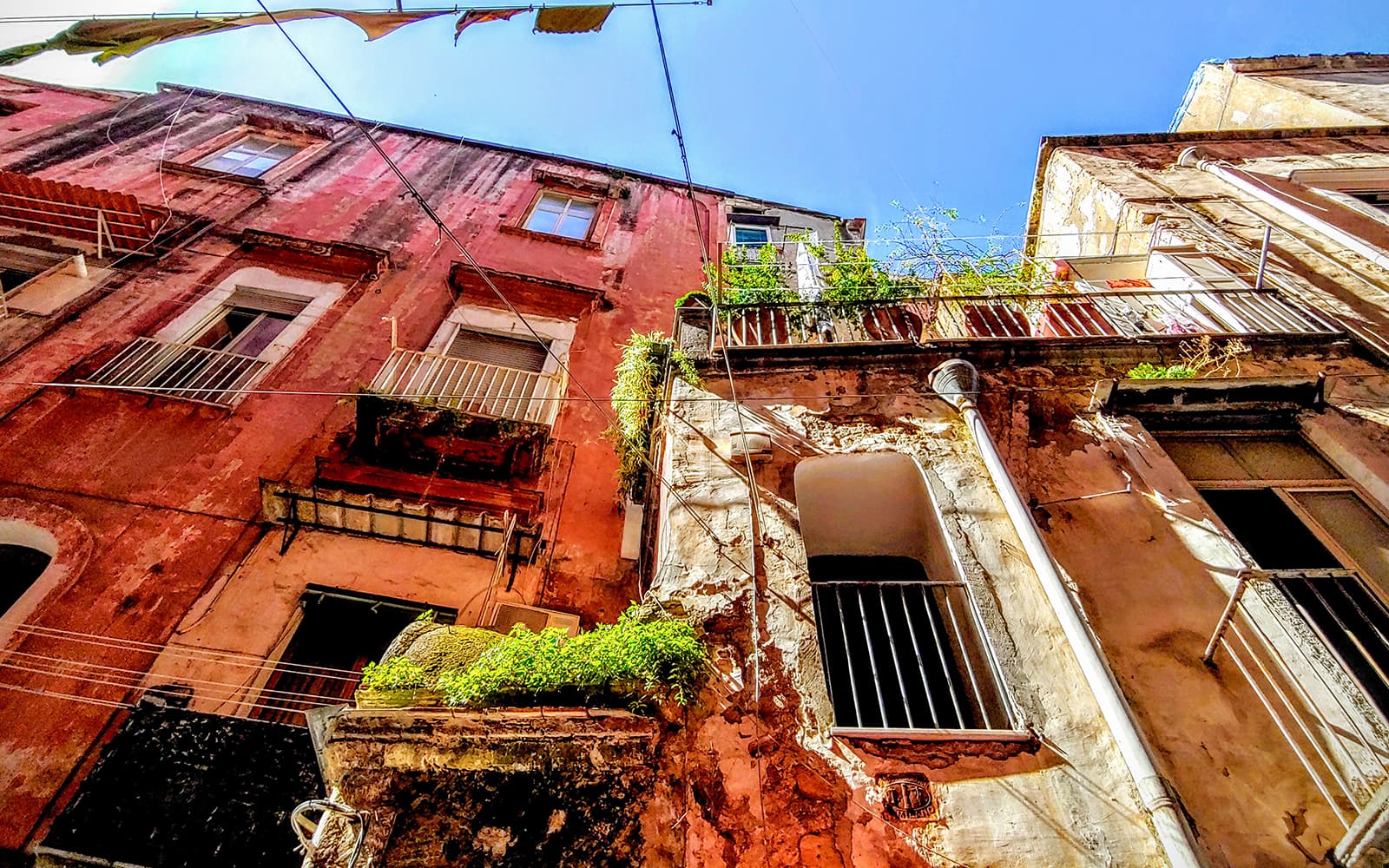 Guided Tour of Naples with Underground Ruins Visit tickets in Naples - Features | TickYourList
