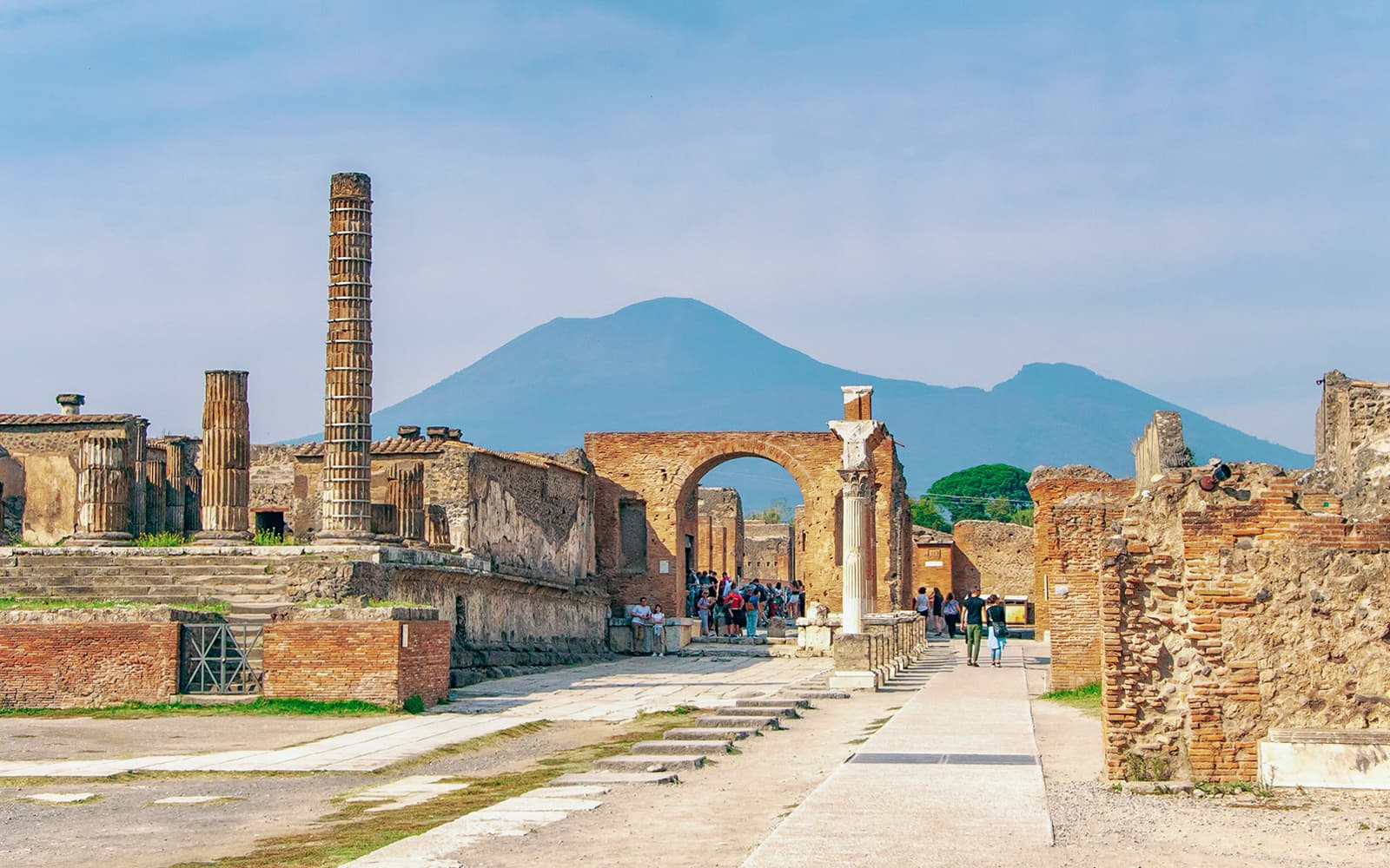Combo (Save 5%): Alibus One-Way Transfers + Pompeii Tickets in Naples - Highlights | TickYourList