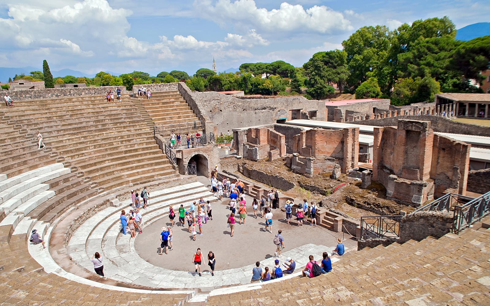 2.5-Hour Small-Group Guided Tour of Pompeii New Discoveries