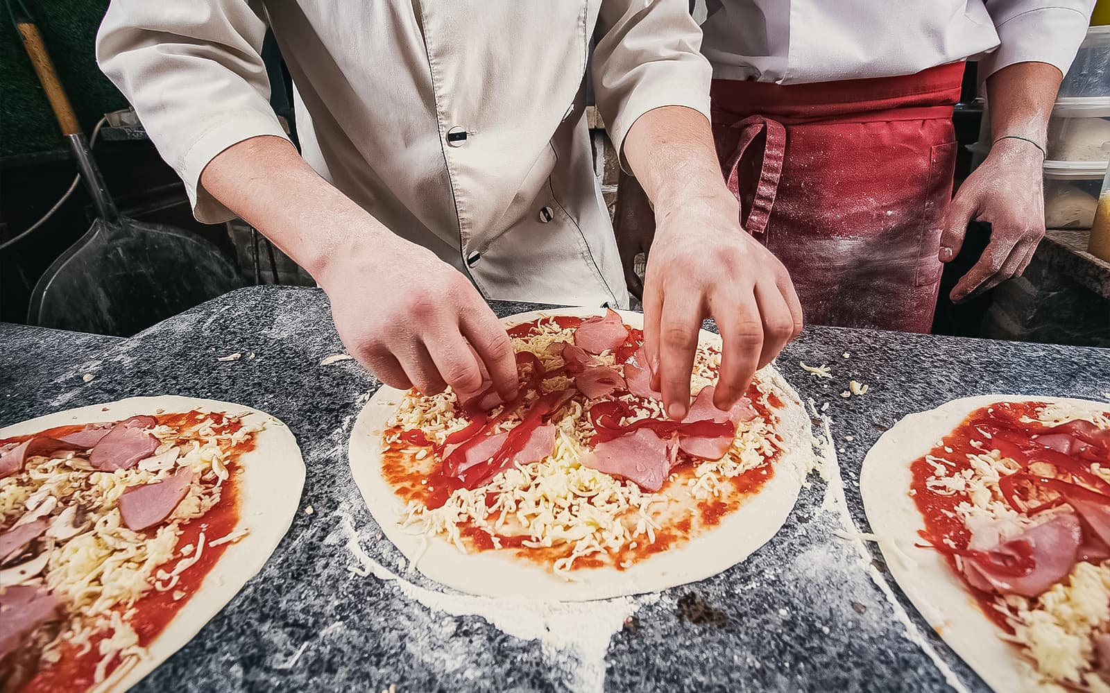 Naples: Neapolitan Pizza Making Class tickets in Naples - Features | TickYourList