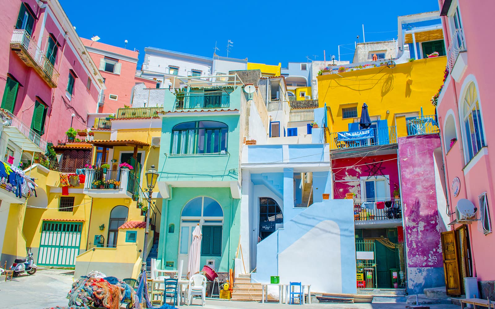 From Naples: Positano and Amalfi Guided Tour with Round-Trip Ferry Tickets in Naples - Features | TickYourList