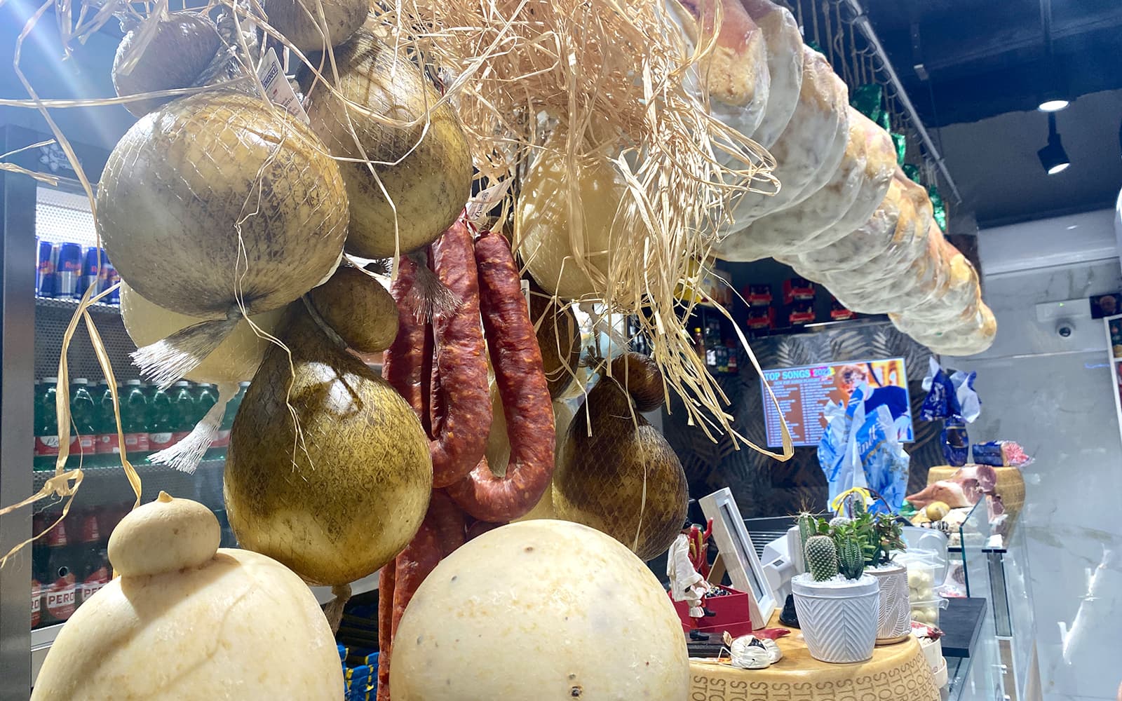 Gourmet Street Food & Sightseeing Tour of Naples tickets in Naples - Full Experience | TickYourList