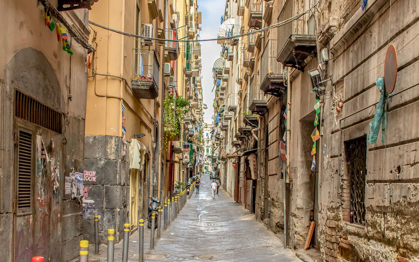 Naples Walking Tour with Wallet-style Pizza tickets in Naples - Activities | TickYourList