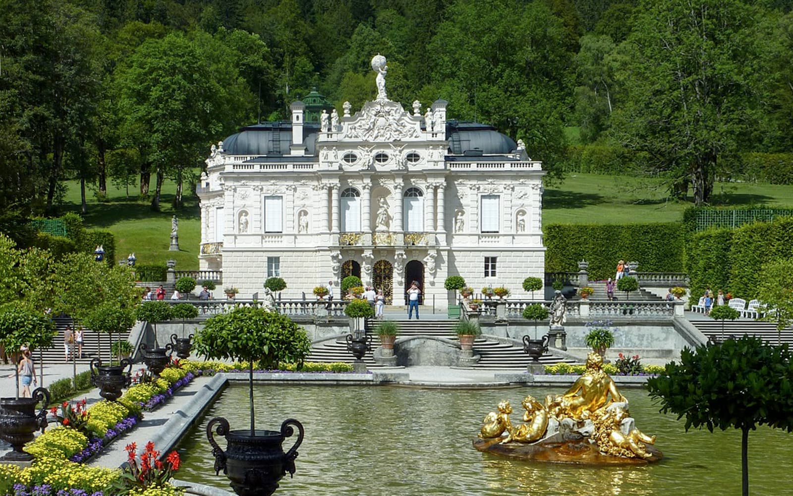 From Munich: Linderhof and Neuschwanstein Castle Day trip