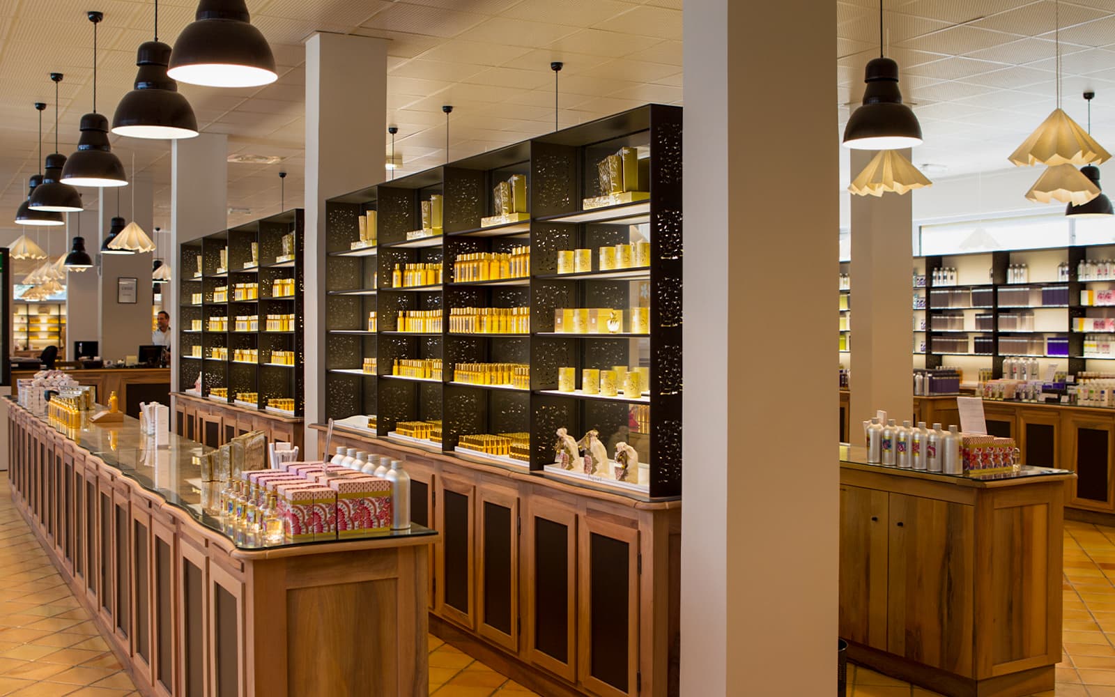 Eze: Fragonard Factory Guided Tour with Perfume Workshop tickets in Nice - Full Experience | TickYourList