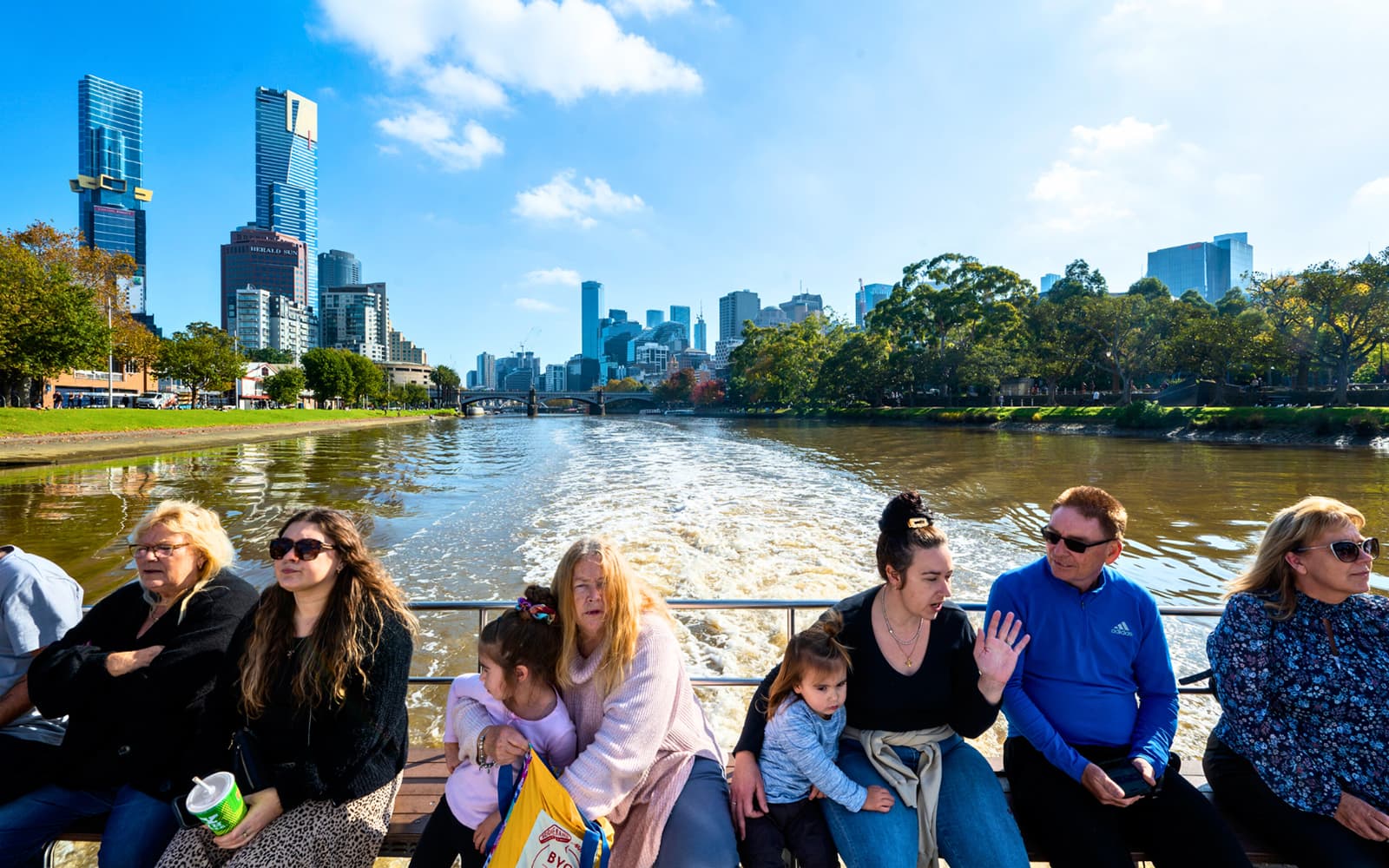 1-Hour Yarra River Sightseeing Cruise tickets in Melbourne - Features | TickYourList
