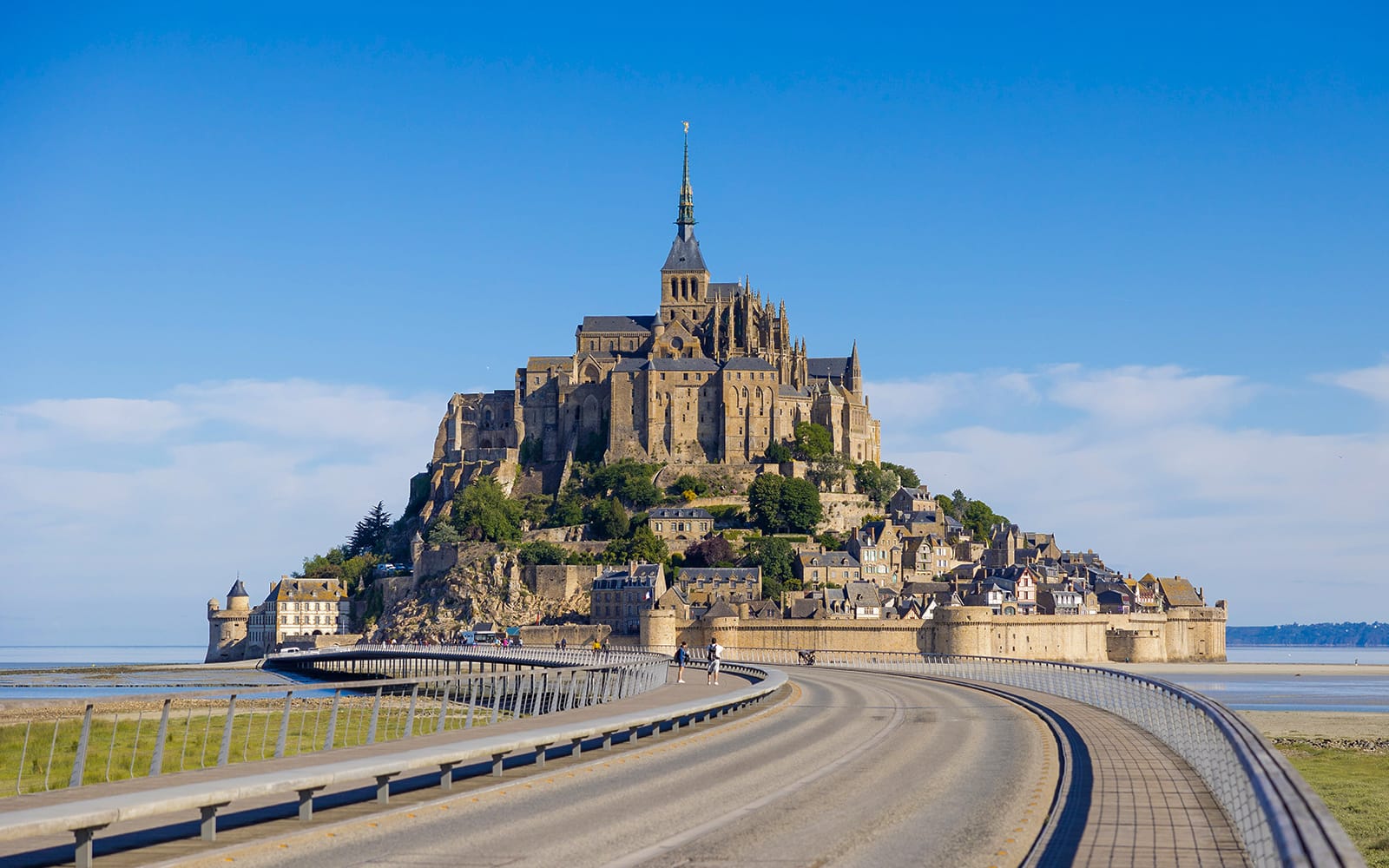 From Paris: Full-Day Guided Tour of Mont Saint-Michel with Round-Trip Transfers tickets in Normandy - Activities | TickYourList