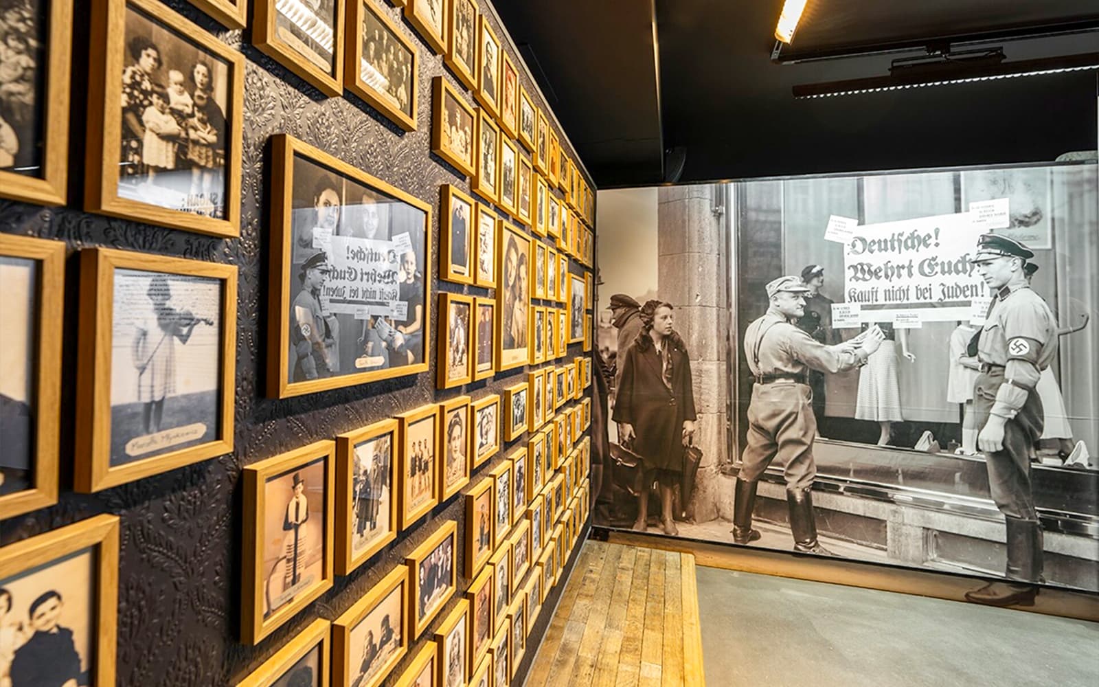 Caen: Memorial Museum Ticket & D-Day Landings Audio Guide