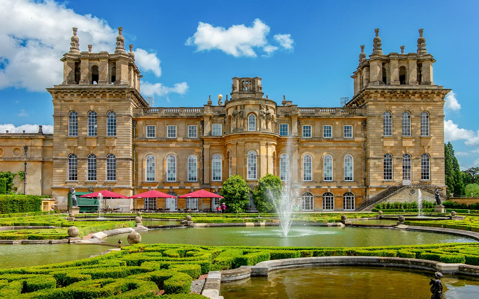 From London: Blenheim Palace, Downton Abbey Village, and Cotswolds Full-Day Trip