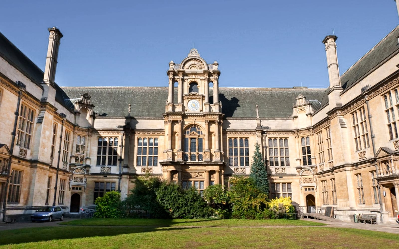 From London: Oxford and Cambridge Universities Day Tour experience tickets in Oxford | TickYourList