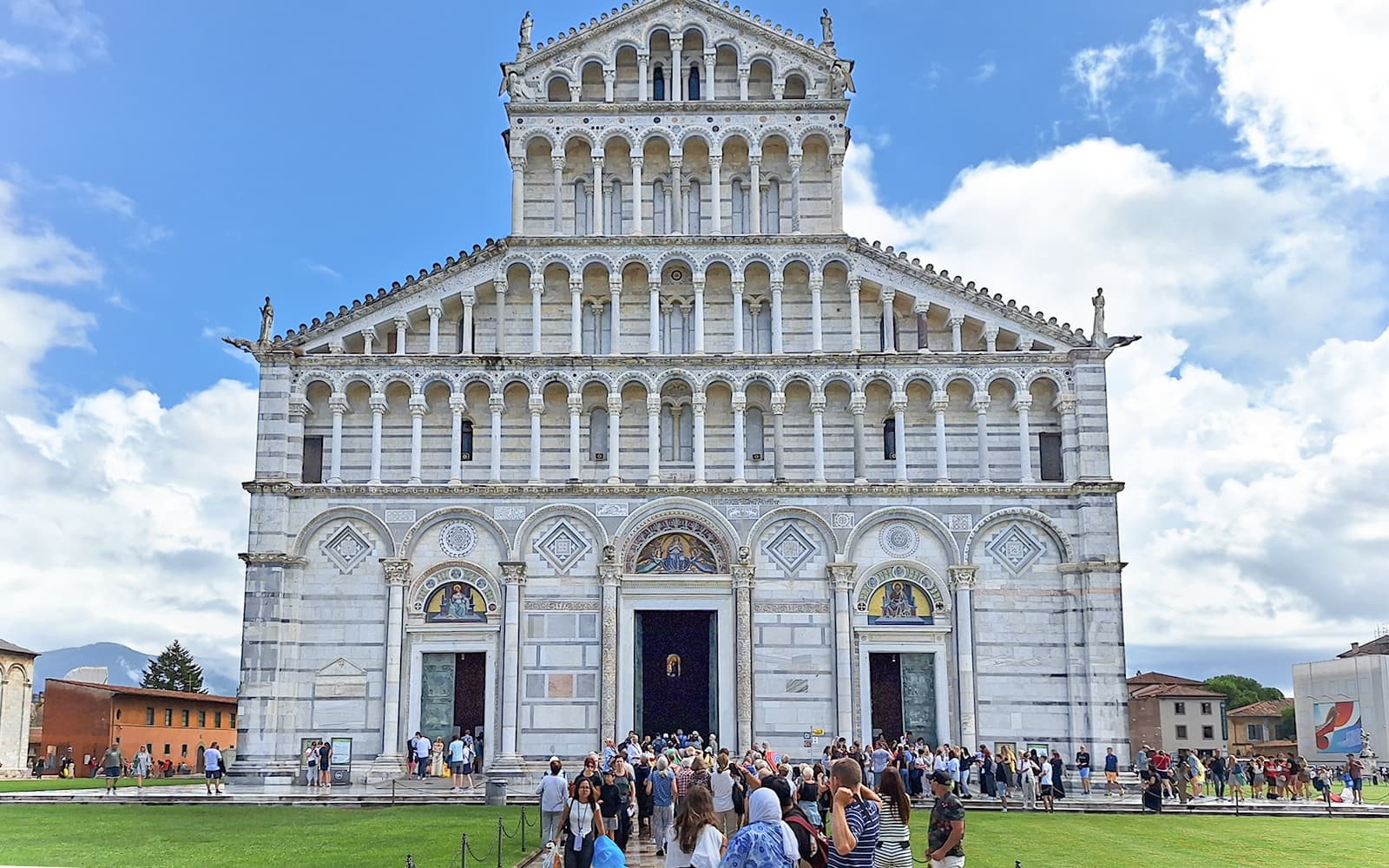 Pisa Leaning Tower and Cathedral Guided Tour