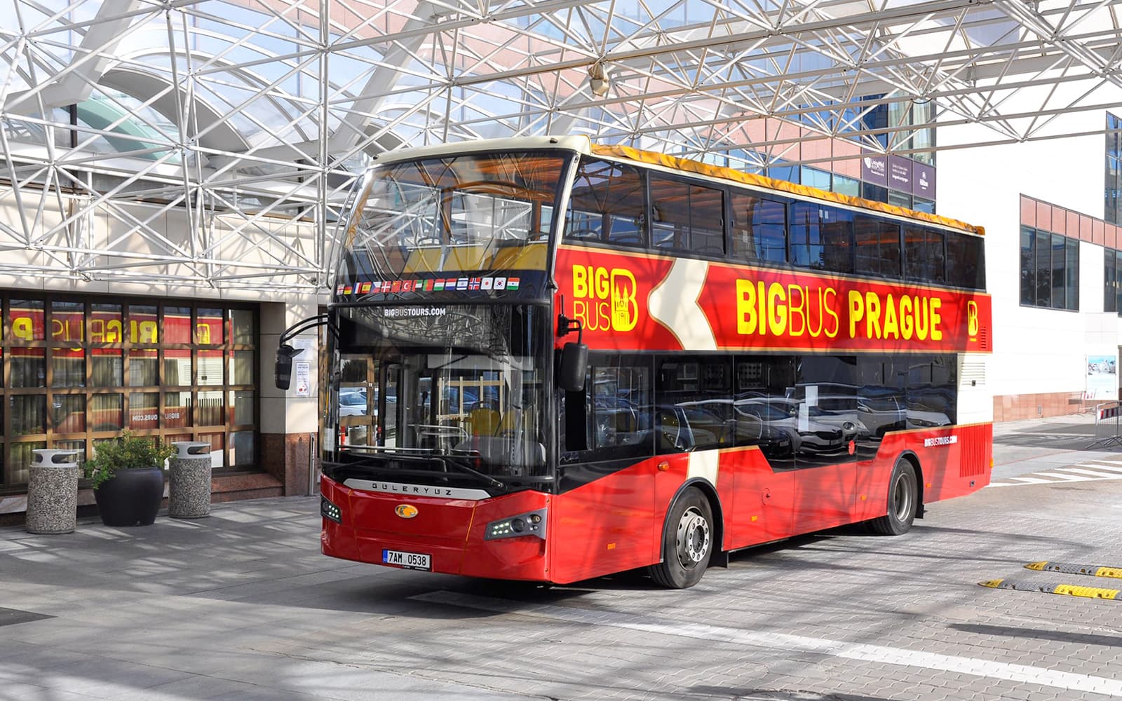 Combo (Save 10%): Prague Hop-on Hop-off Bus Tour + Skip-the-Line Prague Castle Tickets in Prague - Attractions | TickYourList
