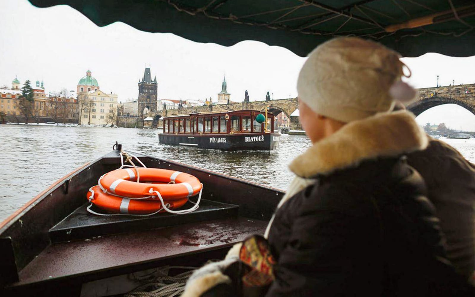 1-Hour Prague Historical Sightseeing Cruise with Drink & Snack tickets in Prague - Attractions | TickYourList