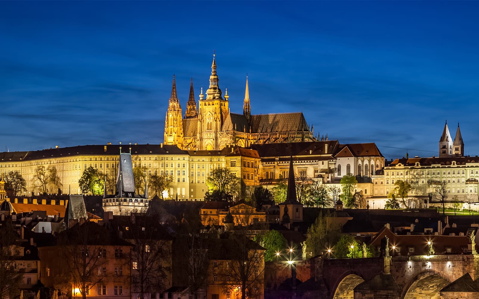 Vltava River 1-Hour Sightseeing Cruise tickets in Prague - Features | TickYourList
