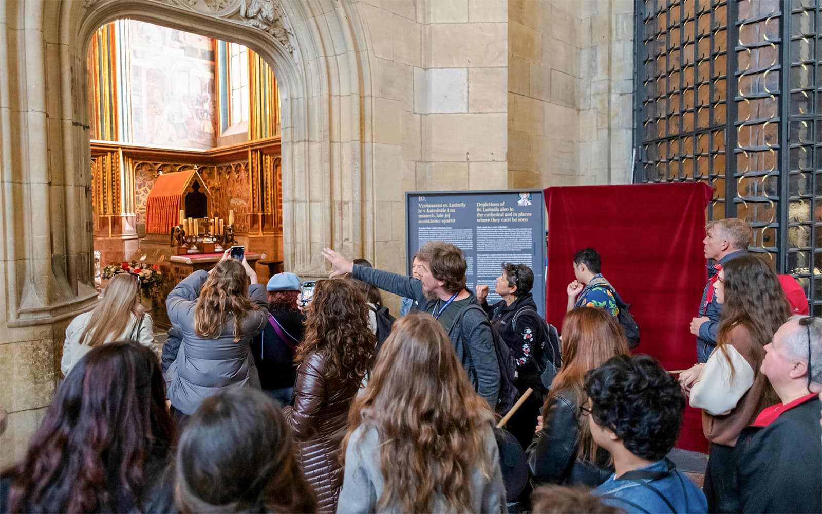 Prague Castle Guided Tour with One-Way Bus Transfer tickets in Prague - Attractions | TickYourList