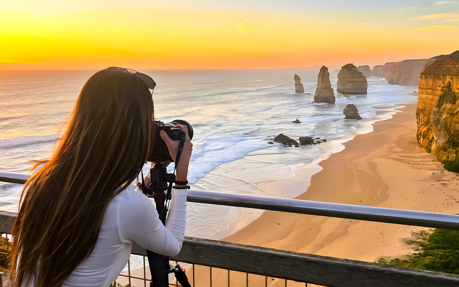 Great Ocean Road & 12 Apostles Sunset Tour