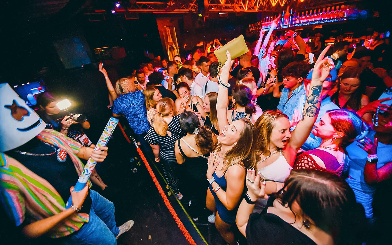 Boat Party Prague with Unlimited Drinks and After-Party Entry tickets in Prague - Features | TickYourList