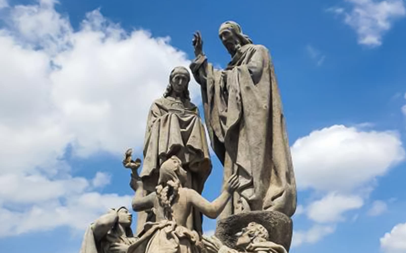 Mobile-Guided Tour of Charles Bridge & Tower with Optional VR Experience tickets in Prague - Highlights | TickYourList