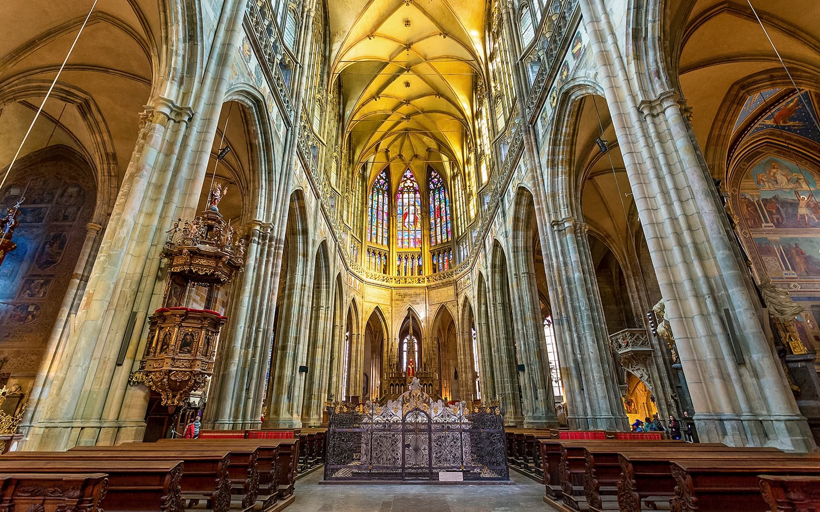 Prague Castle Private Guided Tour of Interiors & Exteriors with Entry Tickets in Prague - Activities | TickYourList