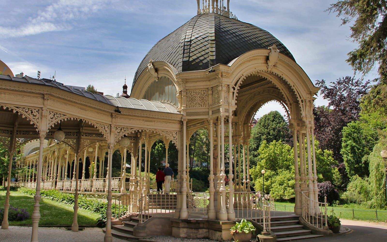 Karlovy Vary: Full Day Trip from Prague tickets in Prague - Full Experience | TickYourList