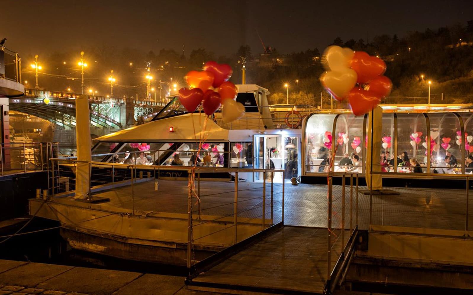 Valentine’s Day: Romantic Candle-Lit Dinner Cruise with Live Music