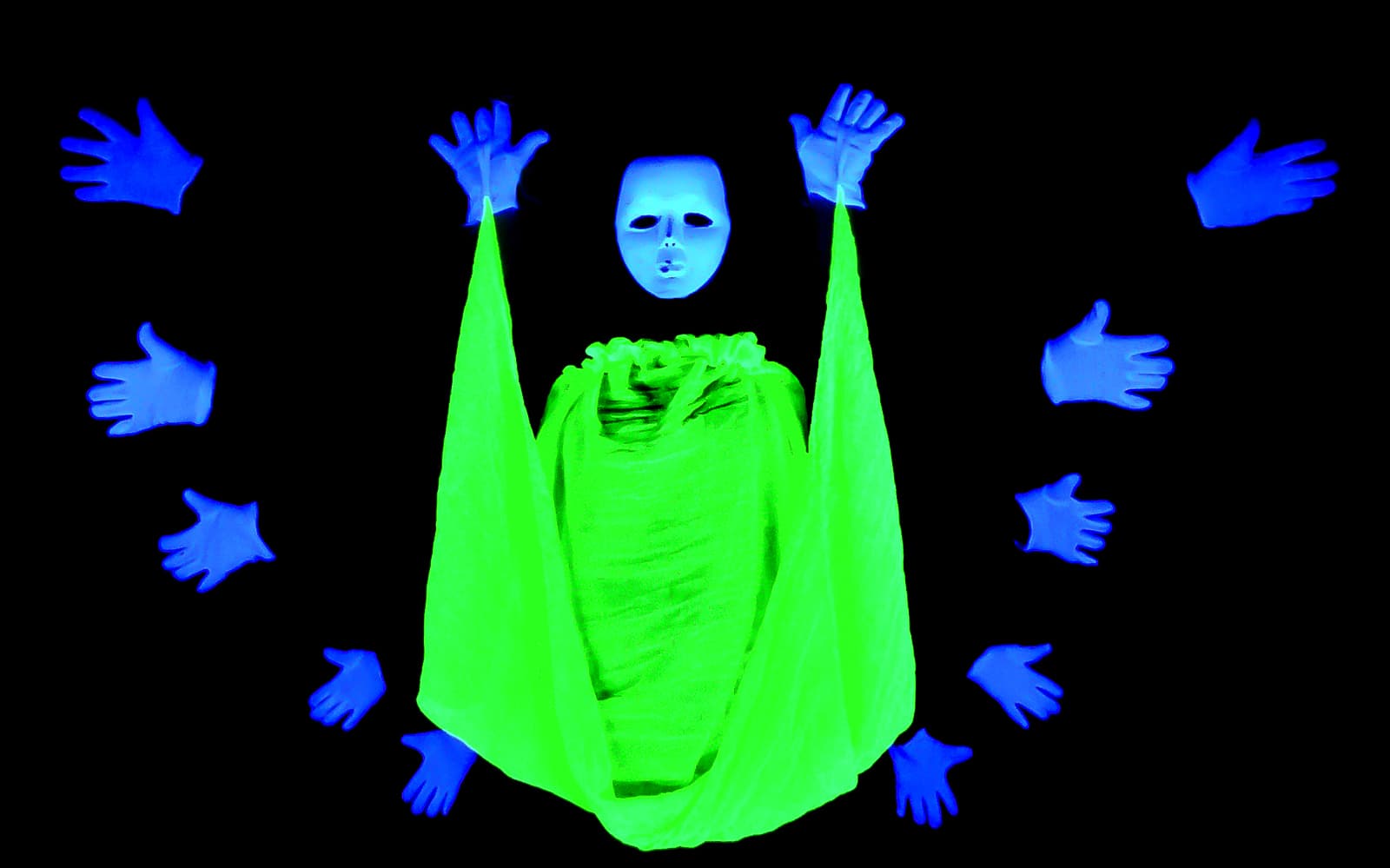 Magic Phantom Comedy - Best of Black Light Theatre Tickets in Prague - Attractions | TickYourList