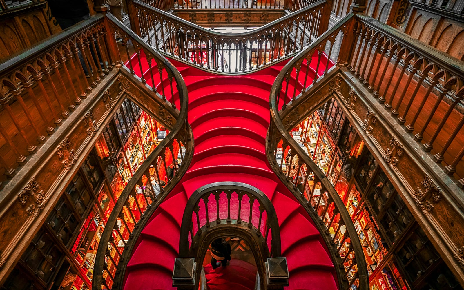 Livraria Lello Tickets: Silver Voucher in Porto - Activities | TickYourList