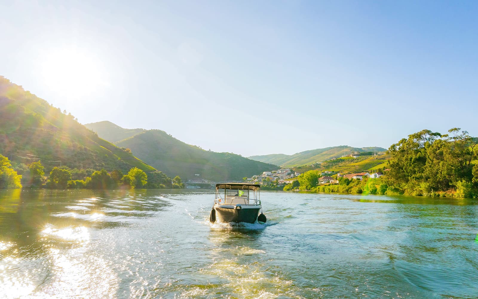 From Pinhão: Douro Valley Rabelo Boat Tour with Wine Tasting and Lunch