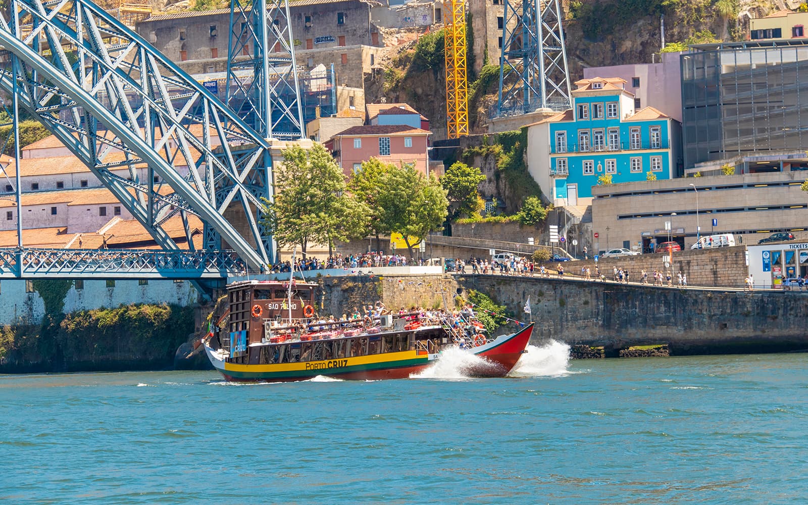 6 Bridges Douro River Cruise with Port Cellar Tour