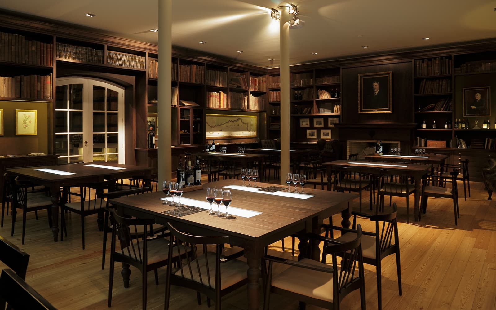 Graham’s Port Lodge Guided Tour with Food Tasting in the Main Room tickets in Porto - Attractions | TickYourList