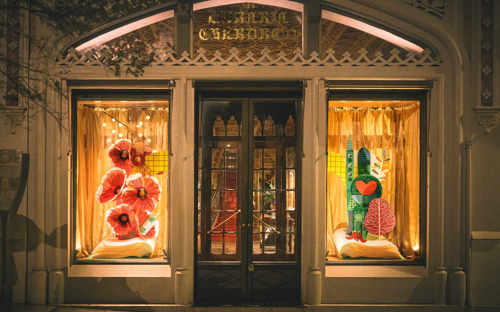 Livraria Lello Tickets: Gold Voucher in Porto - Features | TickYourList