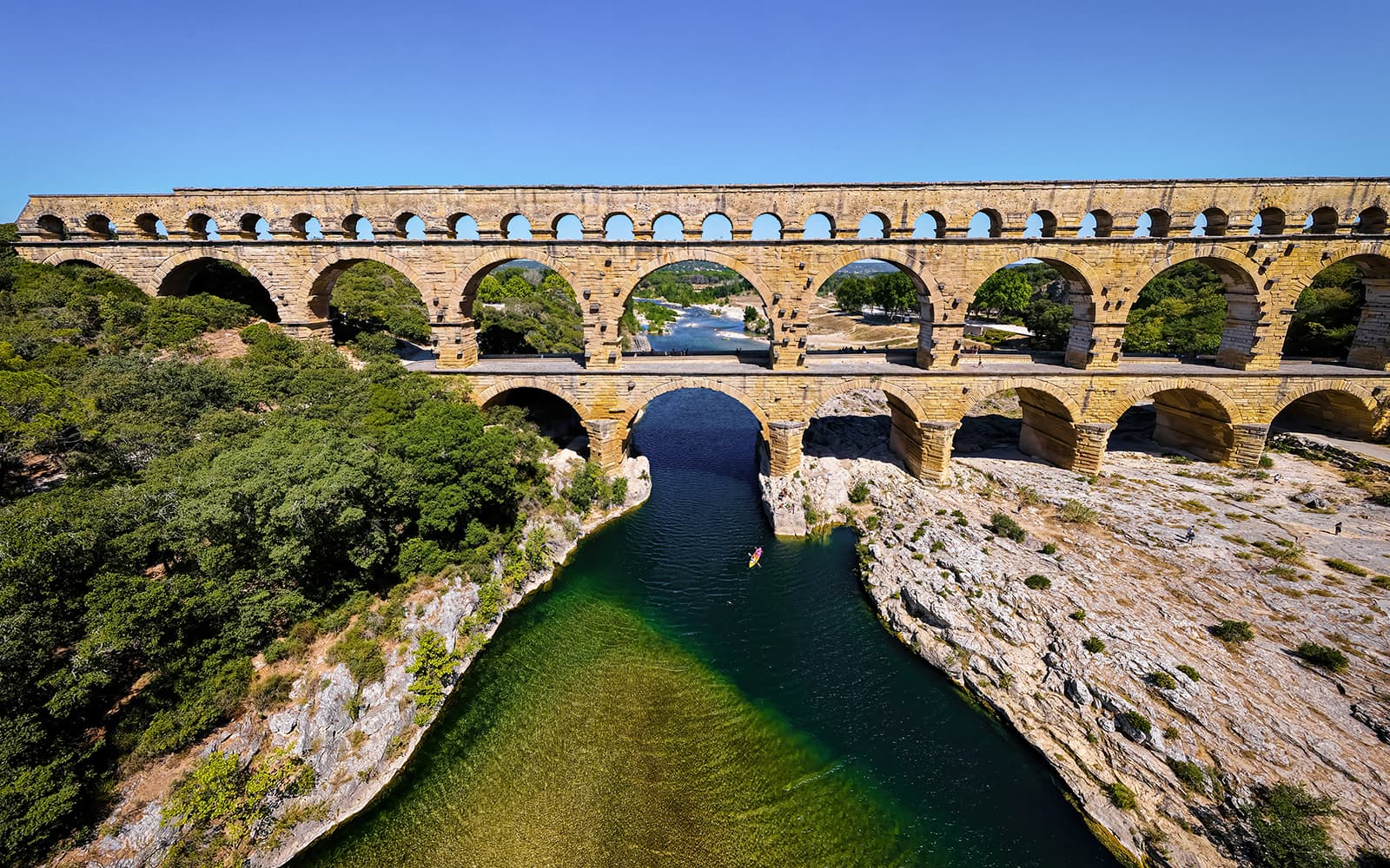 From Avignon: Full-Day Guided Tour of Provence tickets in Provence - Highlights | TickYourList