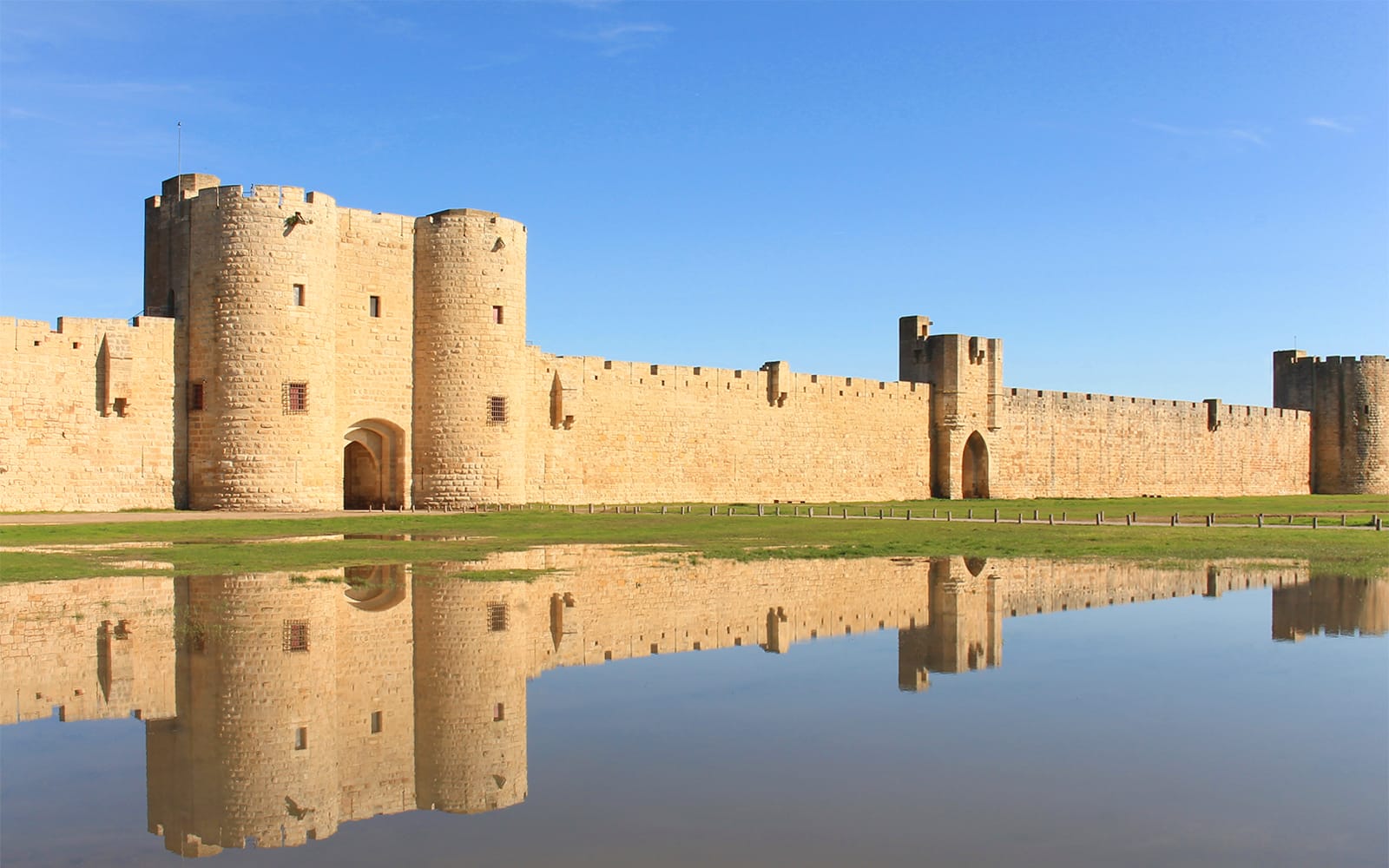 Towers & Walls Of Aigues-Mortes Tickets in Provence - Attractions | TickYourList