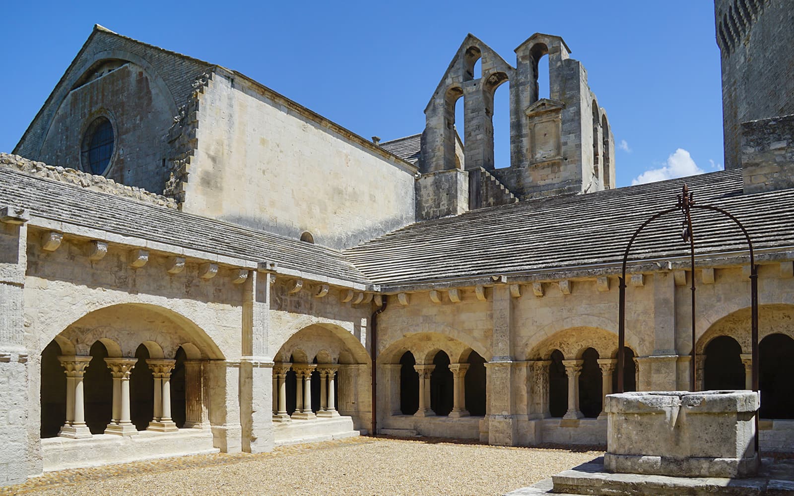 Montmajour Abbey Tickets in Provence - Activities | TickYourList