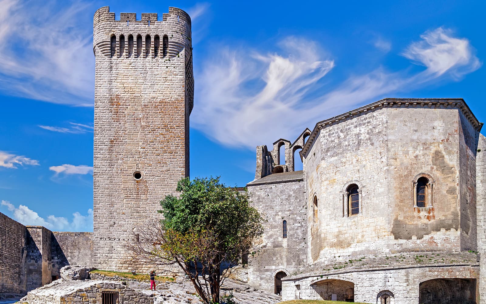 Montmajour Abbey Tickets in Provence - Highlights | TickYourList