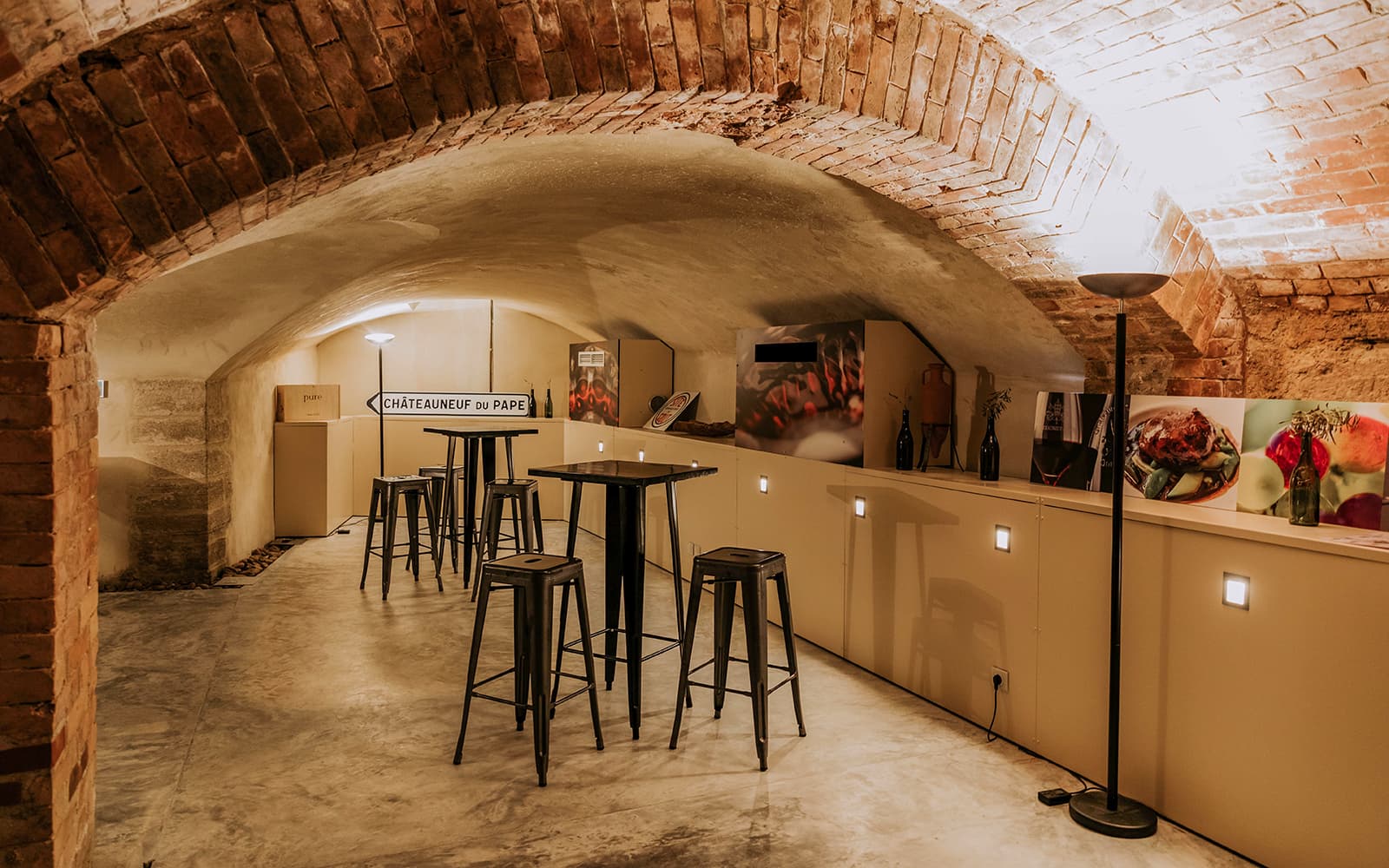Châteauneuf-du-Pape Wine Tasting Tour tickets in Provence - Highlights | TickYourList