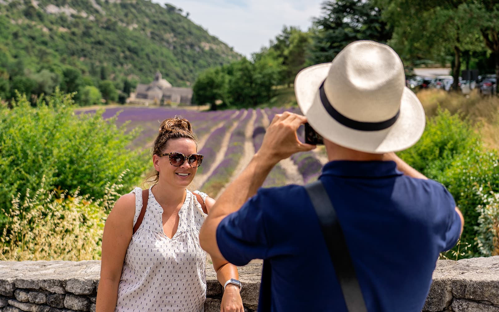 From Avignon: Luberon Lavender Morning or Afternoon Tour
