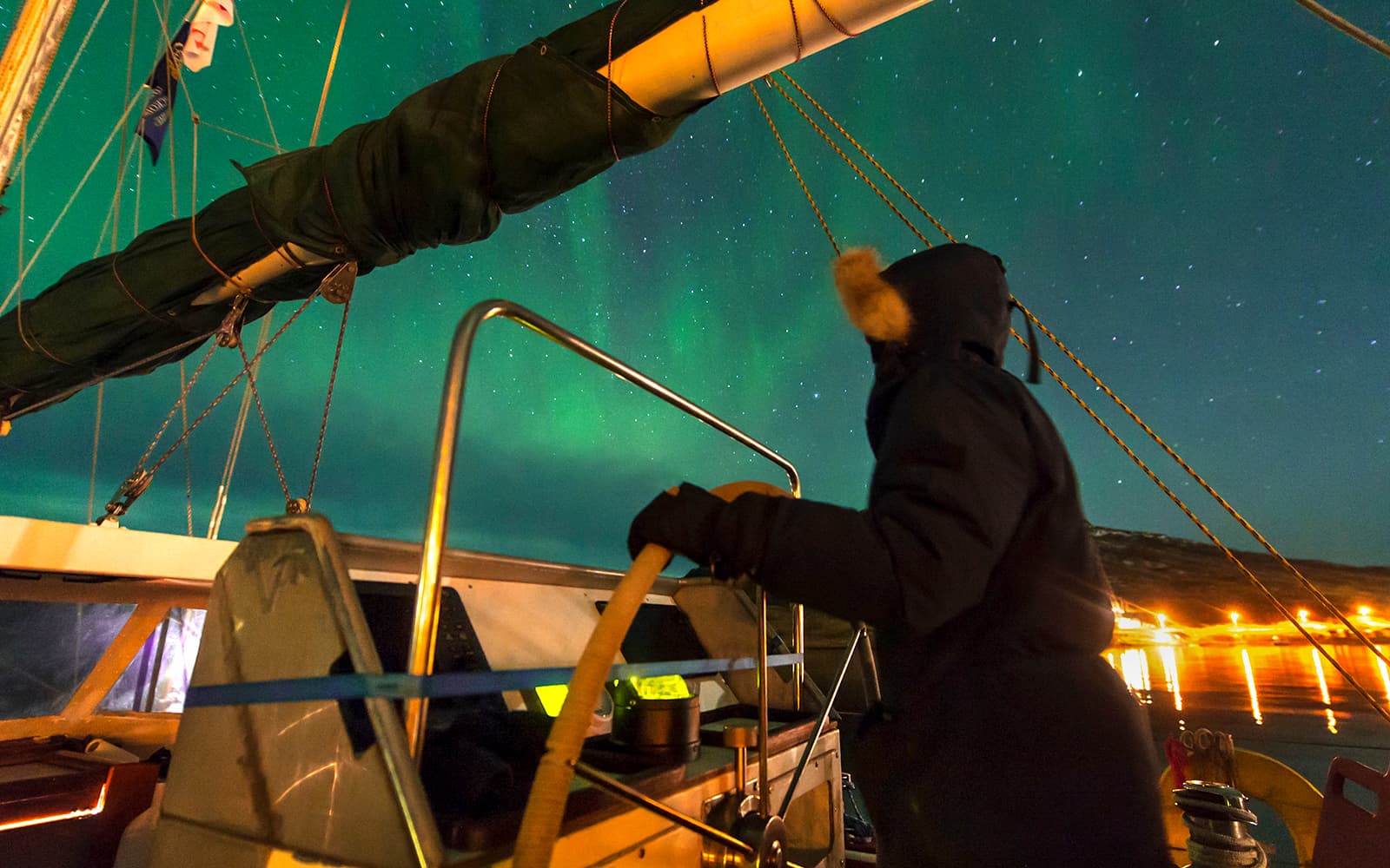 Reykjavik: Northern Lights Sightseeing Cruise tickets in Reykjavik - Attractions | TickYourList