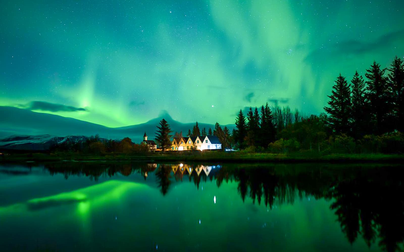 Reykjavik: Premium Northern Lights Super Jeep Tour tickets in Reykjavik - Attractions | TickYourList