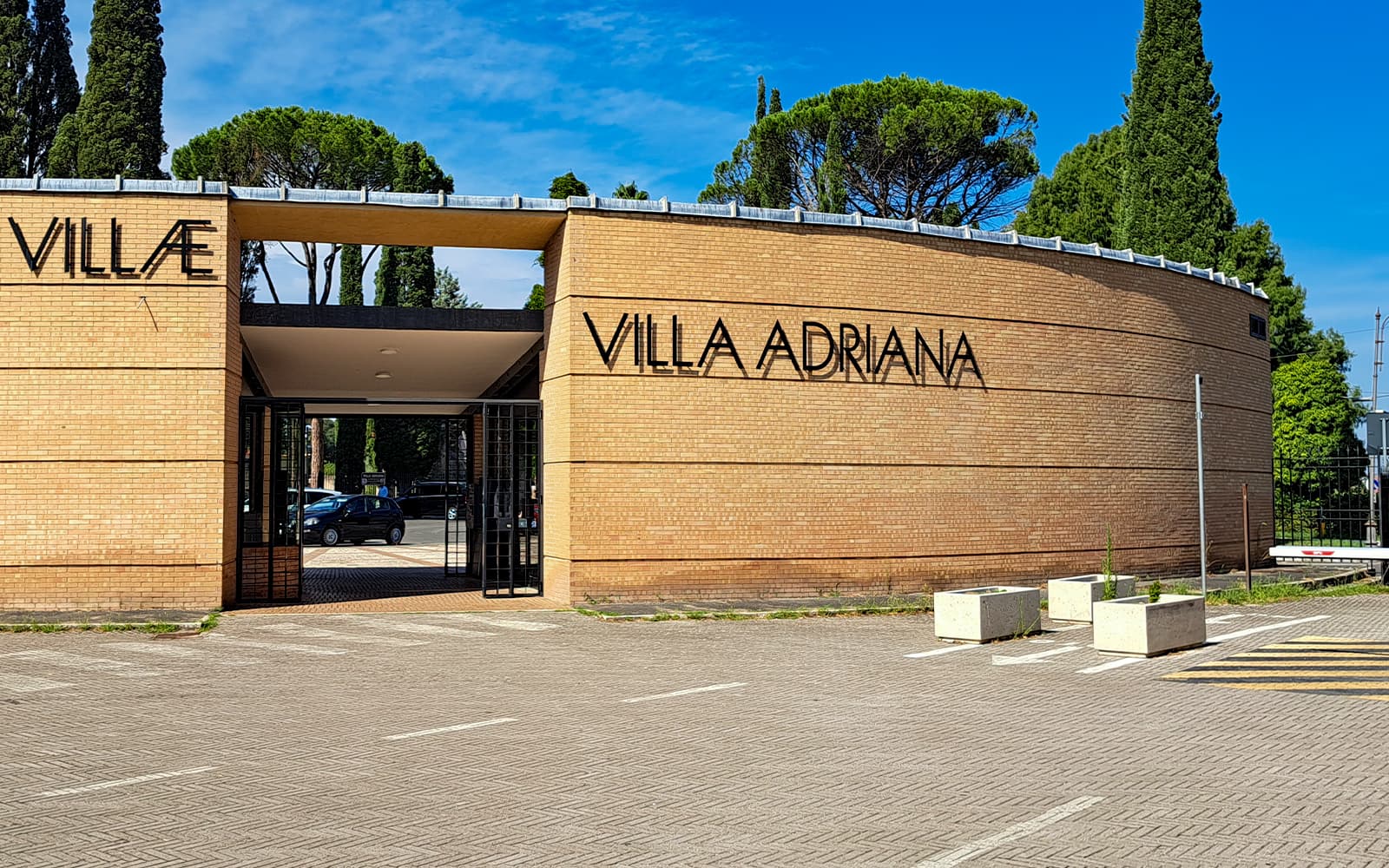 Combo: Villa d'Este + Hadrian's Villa Skip-the-Line Tickets in Tivoli - Highlights | TickYourList