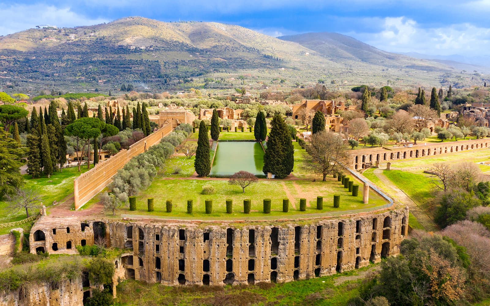 Combo: Villa d'Este + Hadrian's Villa Skip-the-Line Tickets in Tivoli - Features | TickYourList