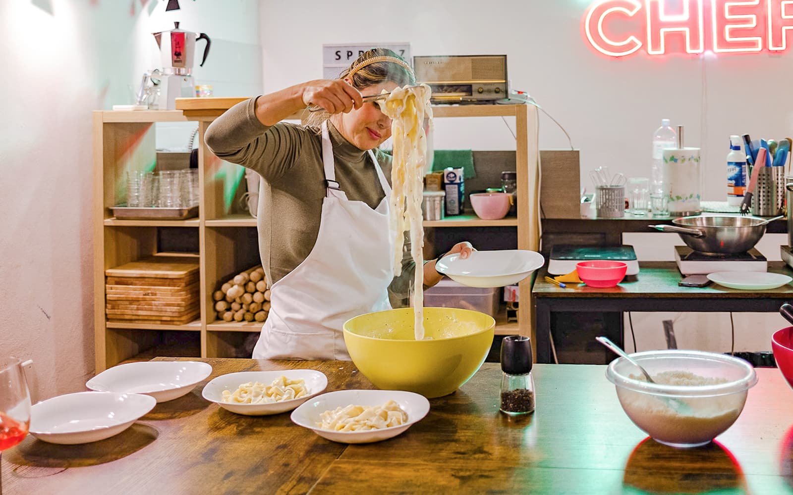 Pasta-Making Cooking Class in Rome with Tiramisu or Spritz