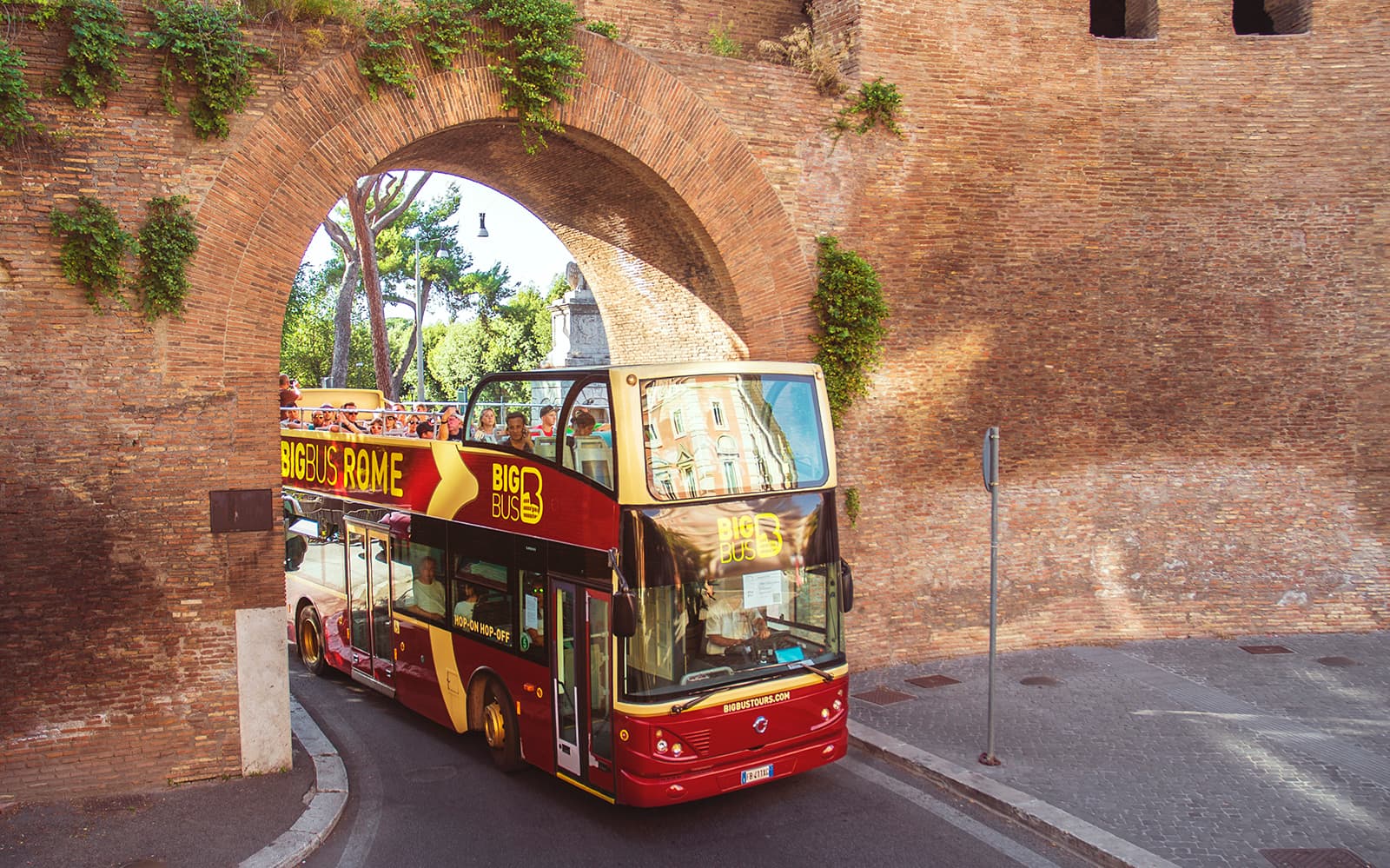 Big Bus: Rome Hop-on Hop-off Bus Tour with Jubilee Experience tickets in Rome - Highlights | TickYourList