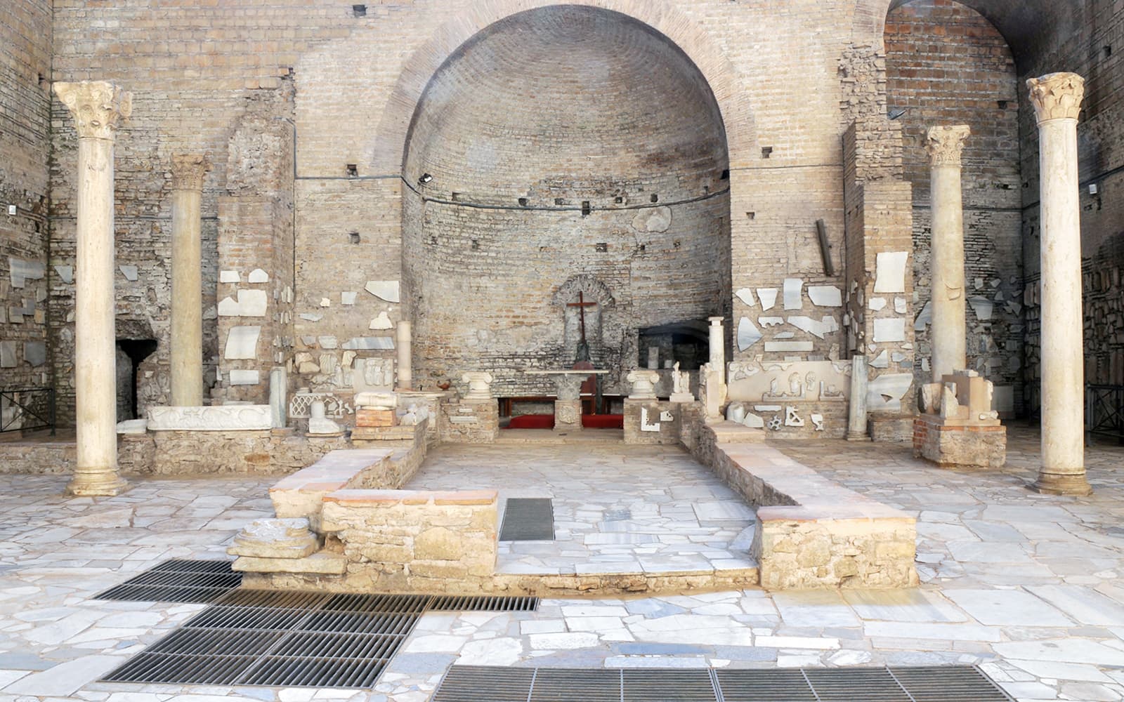 Catacombs of Domitilla Tickets & Tours