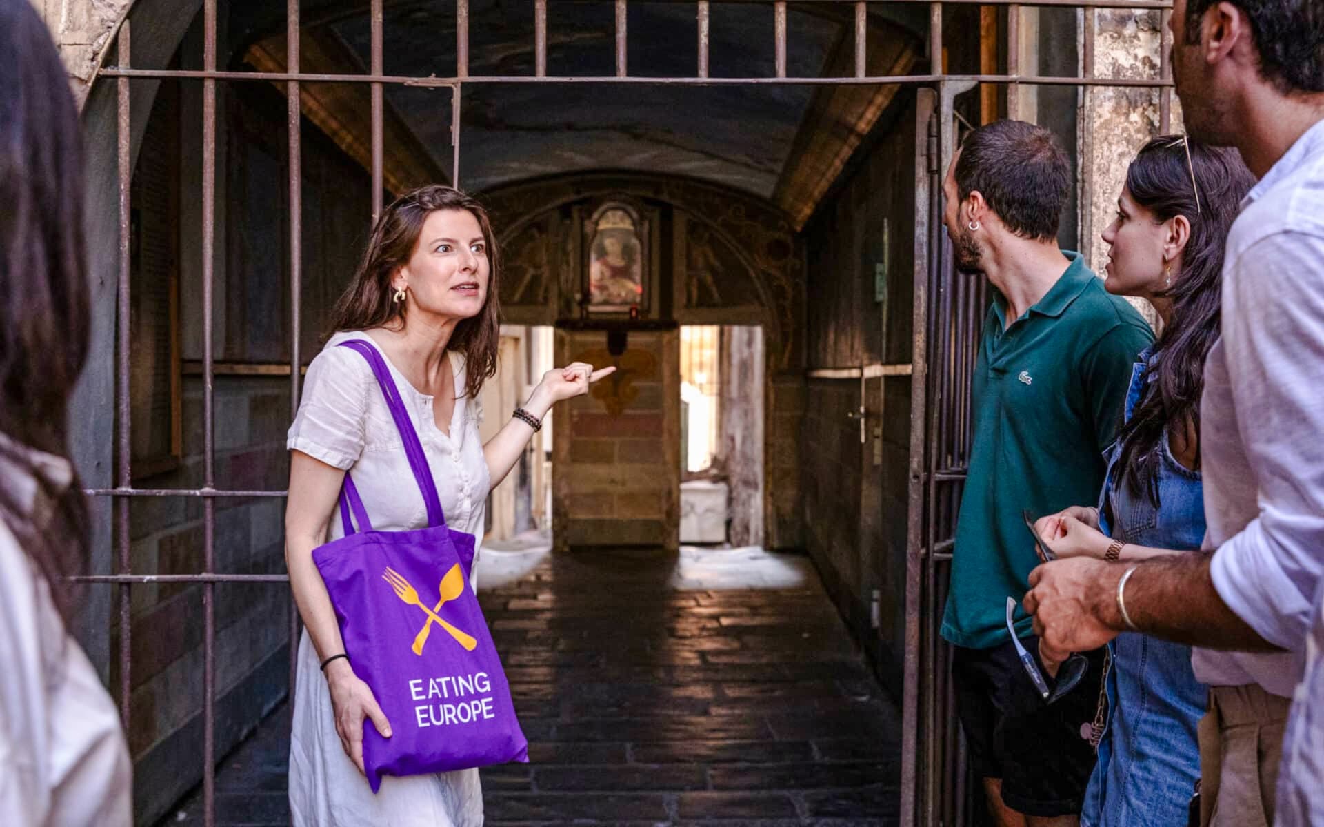 Eternal Rome Food Tour: Jewish Ghetto, Campo de' Fiori and Trastevere tickets in Rome - Features | TickYourList