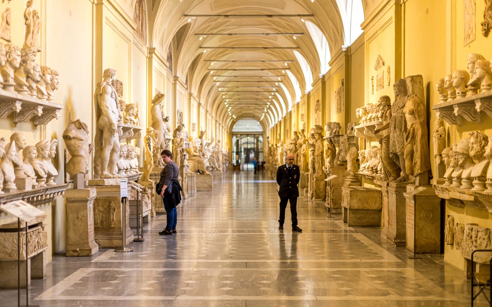 Combo: Leonardo Express One-Way Tickets + Vatican Museums Tickets in Rome - Features | TickYourList
