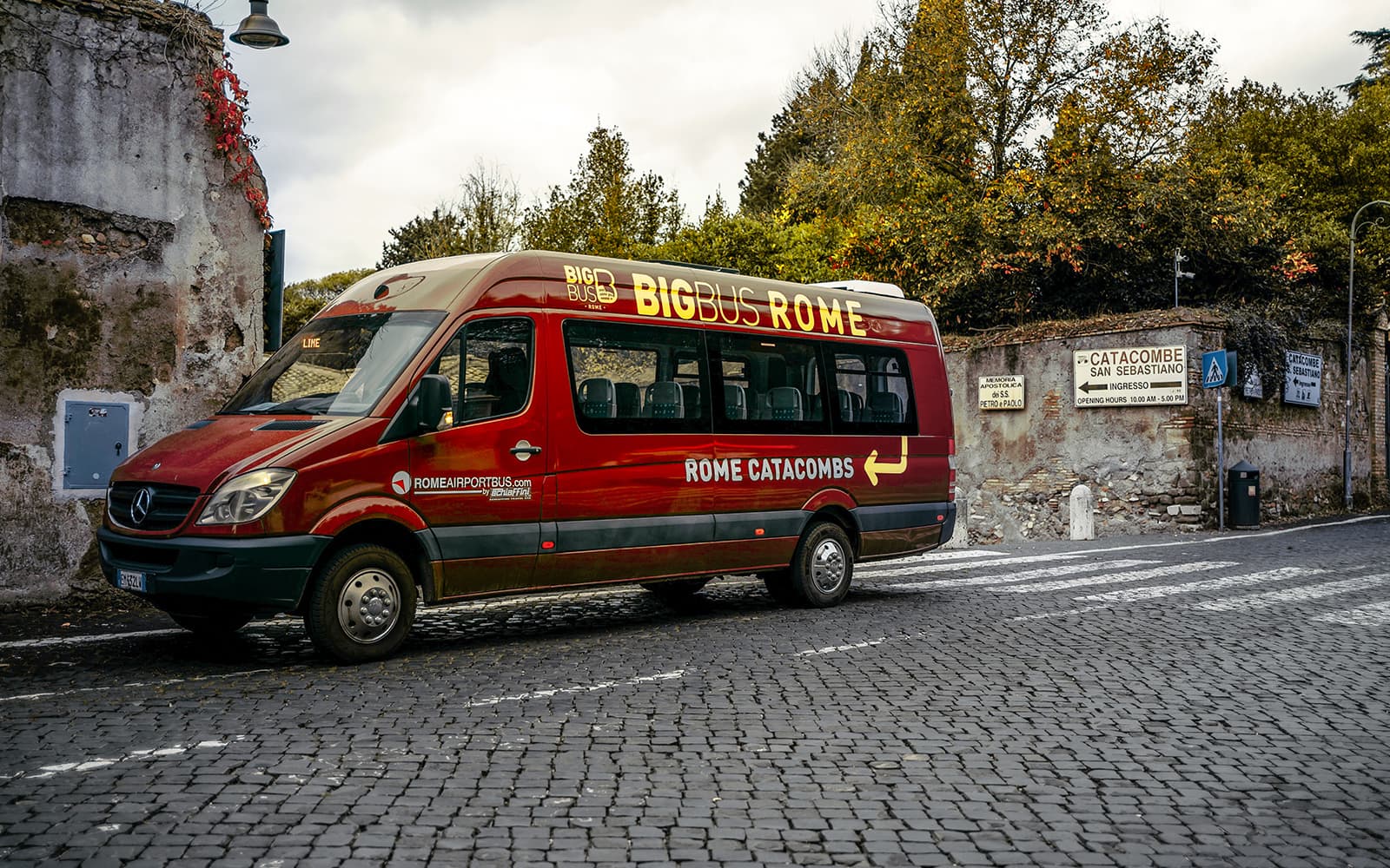 Big Bus: Rome Appian Way Hop-On Hop-Off Bus Tour with San Sebastiano Catacombs Guided Tour