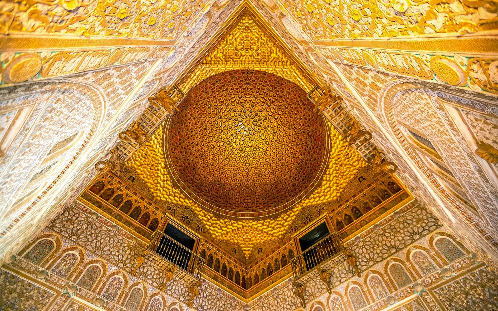 Alcázar of Seville + Seville Cathedral + La Giralda Skip-the-Line Guided Tour tickets in Seville - Attractions | TickYourList