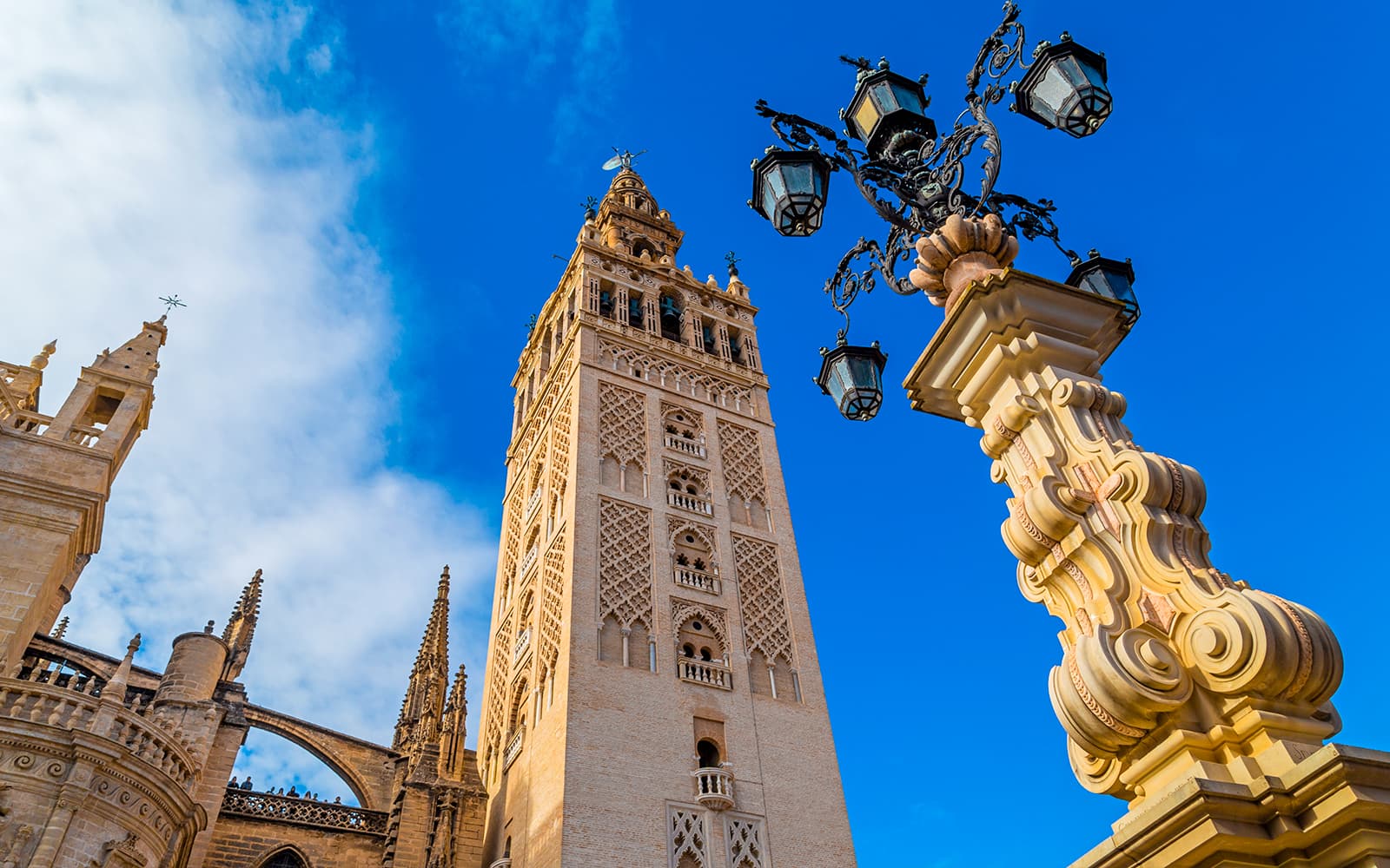 Alcázar of Seville + Seville Cathedral + La Giralda Skip-the-Line Guided Tour tickets in Seville - Features | TickYourList